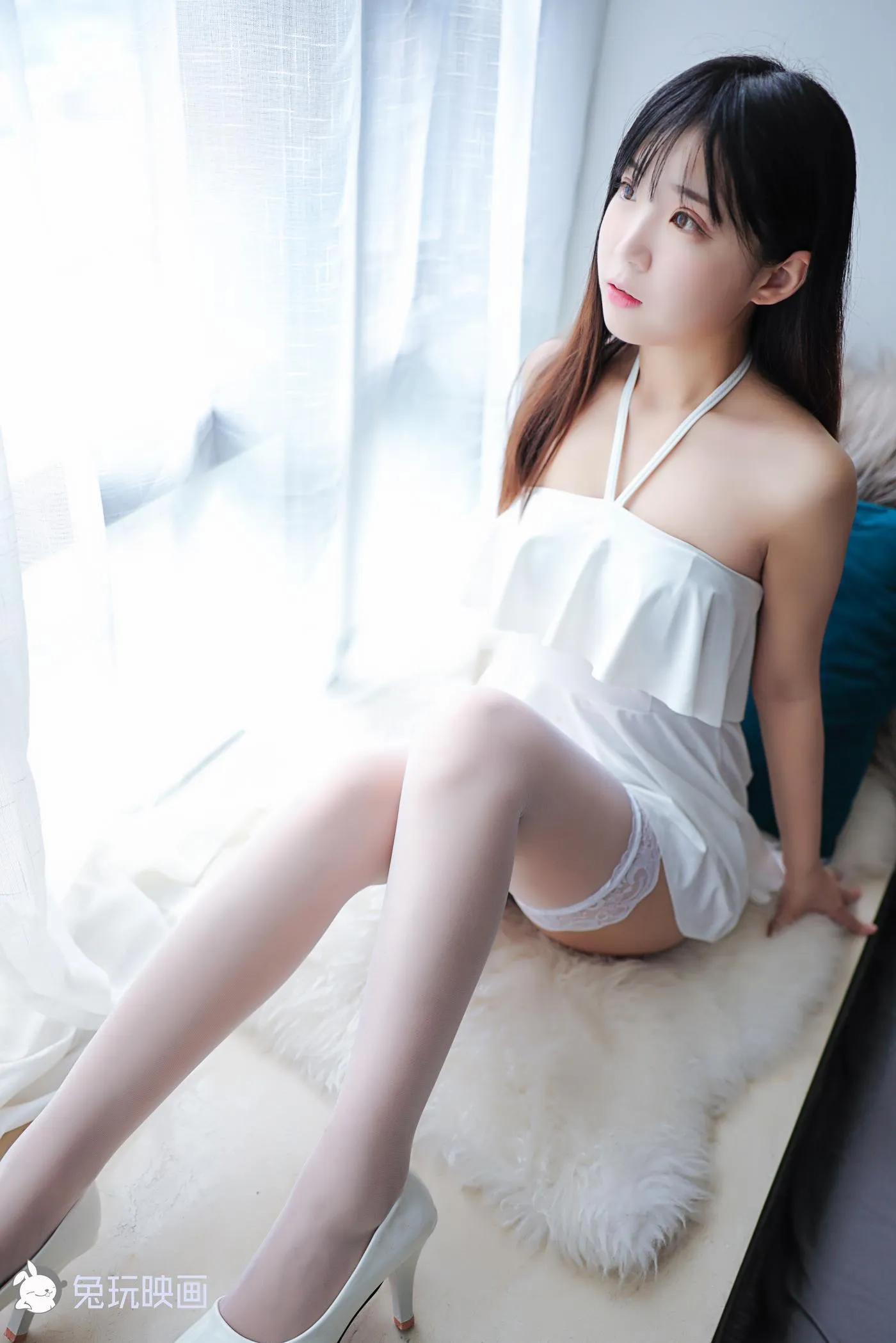 御子Yumiko – NO.06 御子的白裙 [47P]插图8